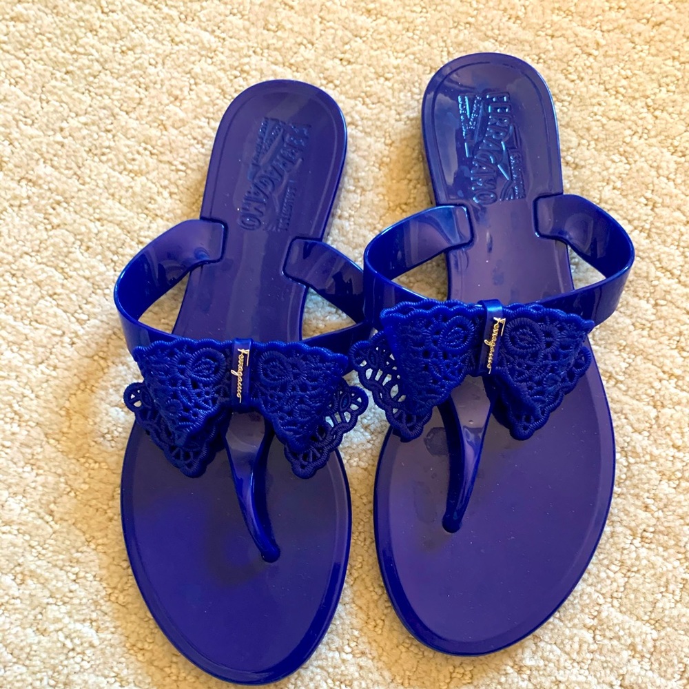 ❌sold❌ Salvatore Ferragamo Jelly Pandy Thong Flip